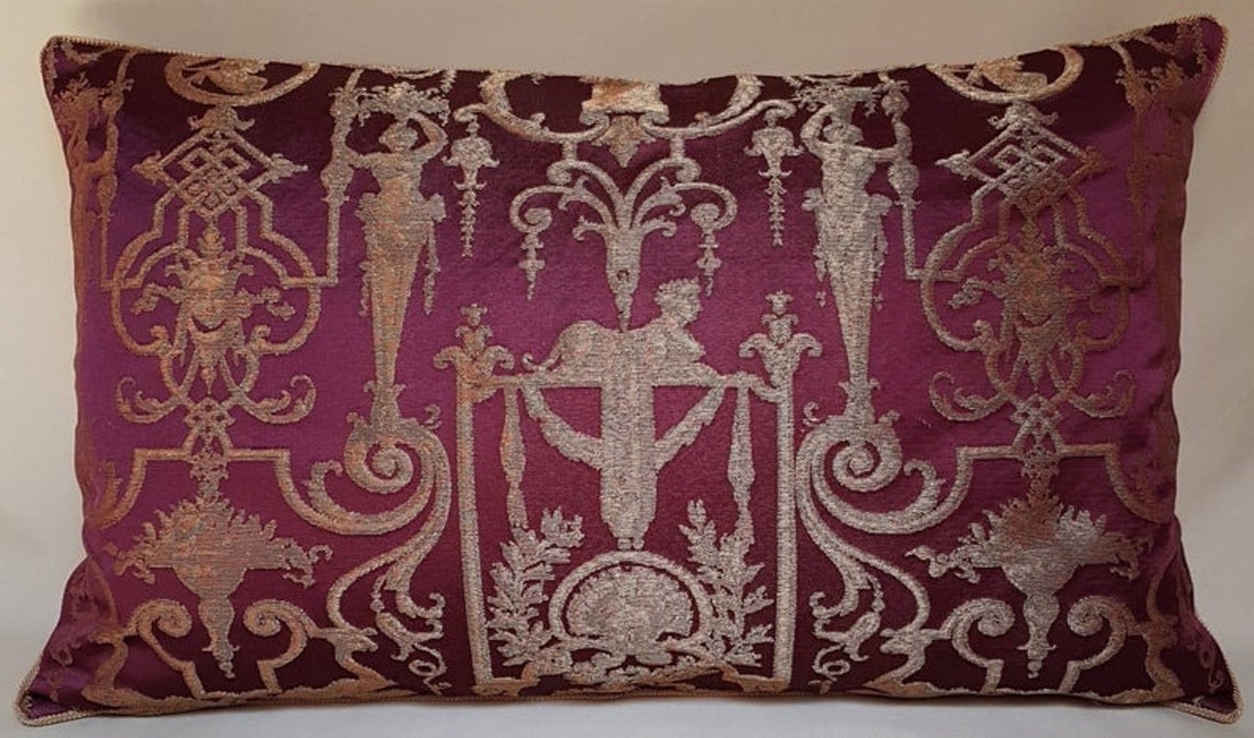 Tassel Corner Square Pillow