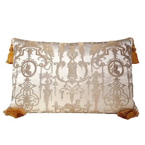 Gold Tassel Corners Throw Pillow Cushion Cover Silk Brocade Rubelli Fabric White and Gold Aida Pattern - Made in Italy