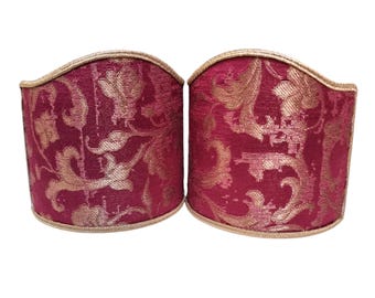 Par de arandelas de parede com clipe, modelo Shield Shades, em jacquard de seda Cardinal Rubelli, com estampa Les Indes Galantes, mini abajures - Feitos à mão na Itália.