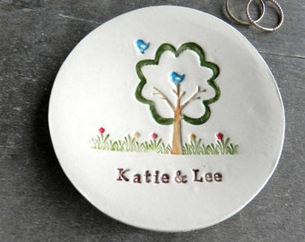 Personalized Tree Wedding Ring Plate, Tree with Blue Birds Ceramic Ring Dish, Custom Green Tree Pottery