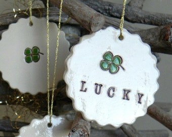 Lucky Clover Ceramic Ornaments, 4 Leaves Clover Wedding Gift, Babi Shower Gift, Shamrock Home Decoration White and Green Gift Set of 3