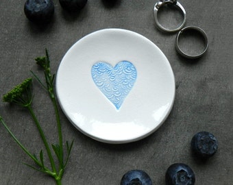 Blue Heart Ceramic Ring Dish, Custom Porcelain Heart Plate, Love White Pottery Lace Heart Bridal Plate Jewelry Dish, Heart Home Decoration