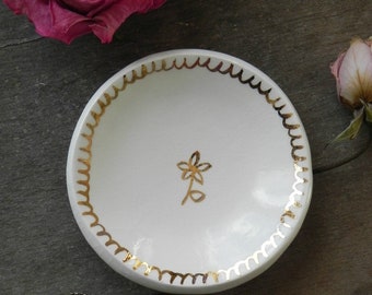 Gold Flower Porcelain Ring Dis, Real Gold Decorated Round Inspirational Ceramic Plate,  White Pottery, Bridal Plate, Little Jewelry Dish