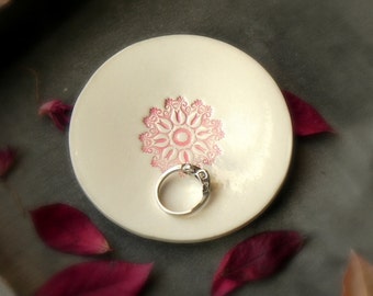 Ring Holder Lace Ceramic Ring Dish Pink Flower Round Plate White Pottery