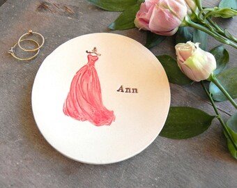 Personalized Bridesmaid Gift, Custom Made of Honor Ceramic Ring Dish, Pottery Bridal Plate, Bridesmaid Party Gift Trinket Dish, Jewelry Dish