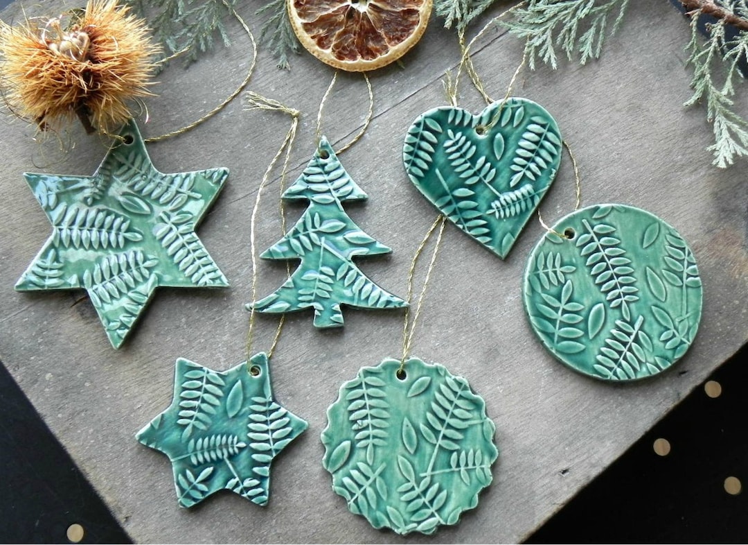 Green Christmas Tree Ornaments, Leaf Pattern Ceramic Star Moon Heart