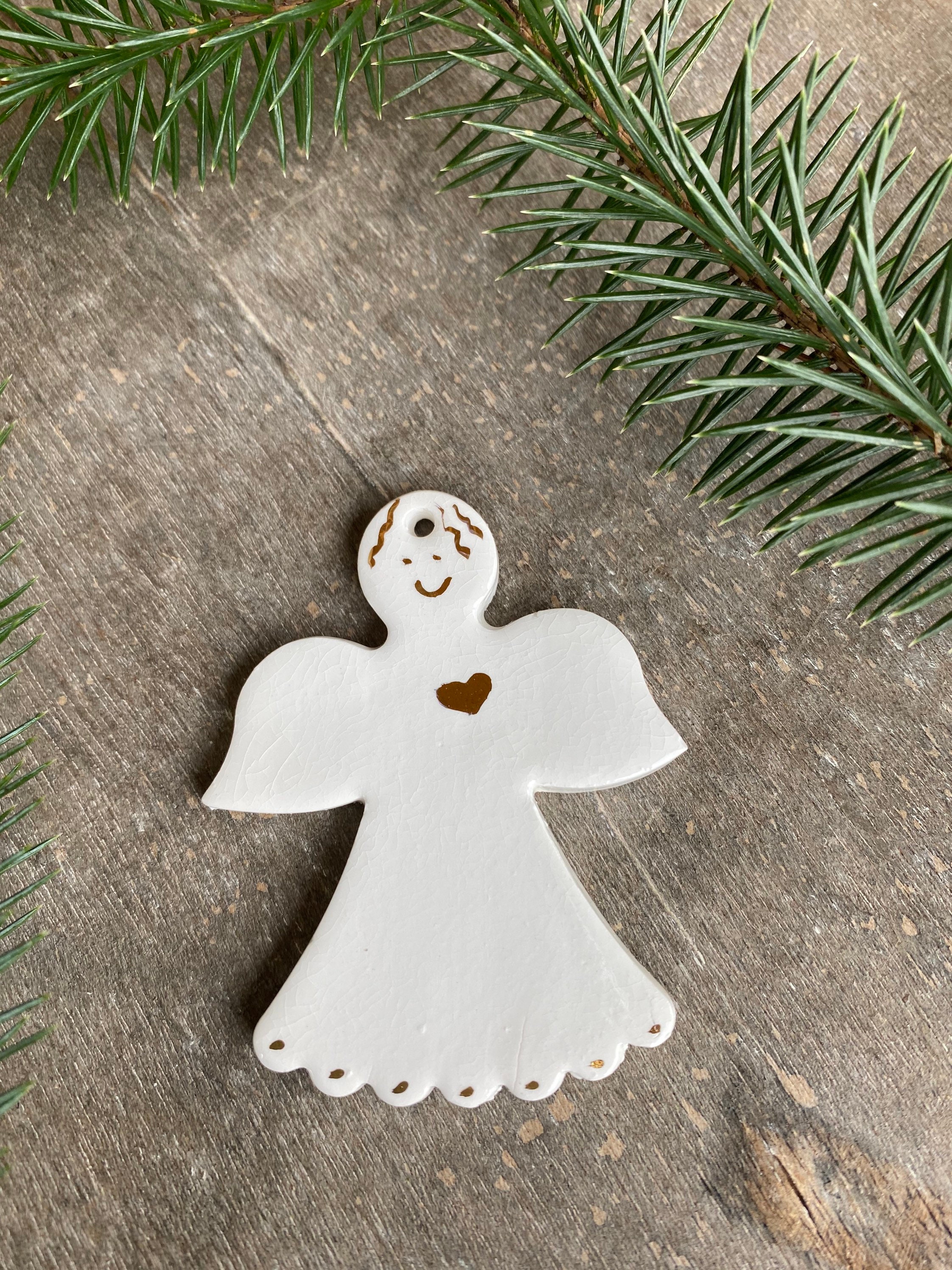 陶器の天使、本物の金を使った白いクリスマスオーナメント、磁器の天使