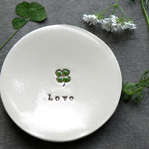 4 Leaf Clover Pottery Dish, Personalized Lucky and Love Ceramic Plate,  Inspirational  Lucky Trinket dish, Green clover ring  dish