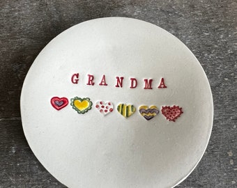 Heart Ceramic Plate Gifts for Grandma, Granny White Pottery Dish Rainbow Hearts Text Message