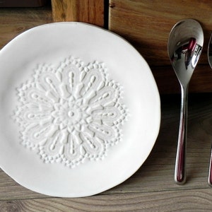 Rustic Ceramic Plate Snow White Lace Dessert Plate Pottery Serving Plate