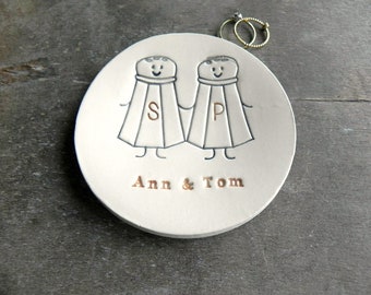 Custom Salt and Pepper Engagement Ring Holder, Funny Wedding Ring Dish, 9 th Anniversary Ceramic Plate, Personalized Ring Dish Pottery