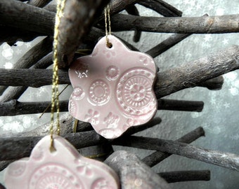 Pink Lace Ceramic Christmas Ornaments, Tea Rose Flower Winter Home Decoration, Holiday Gift Set of 3