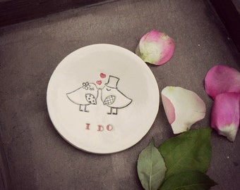Wedding Ring Holder, Personalized Bird Plate, I DO  Ceramic Ring Dish, Anniversary Custom Ring Bearer, Engagement Gift,  Hand Painted