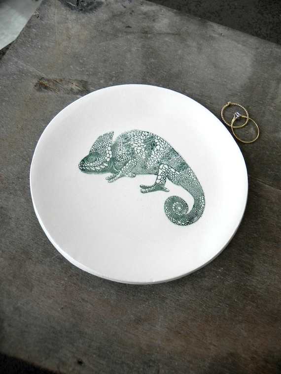 Chameleon White Porcelain Ring Dish, Animal Mandala Ceramic Plate, Lizard Jewelry Dish, Green Home Decor, Porcelain Trinket Dish