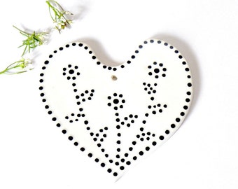 Valentine Gift White Heart Ceramic Ornaments with Black Dots Wedding Decoration Pottery Mothers Day Gift