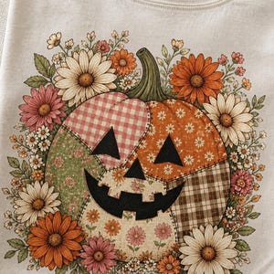 Lapptäckespumpa PNG, Vintage blommig Halloweenkrans, Ginghampläd Quiltdesign, höstskjorta PNG, digital nedladdning