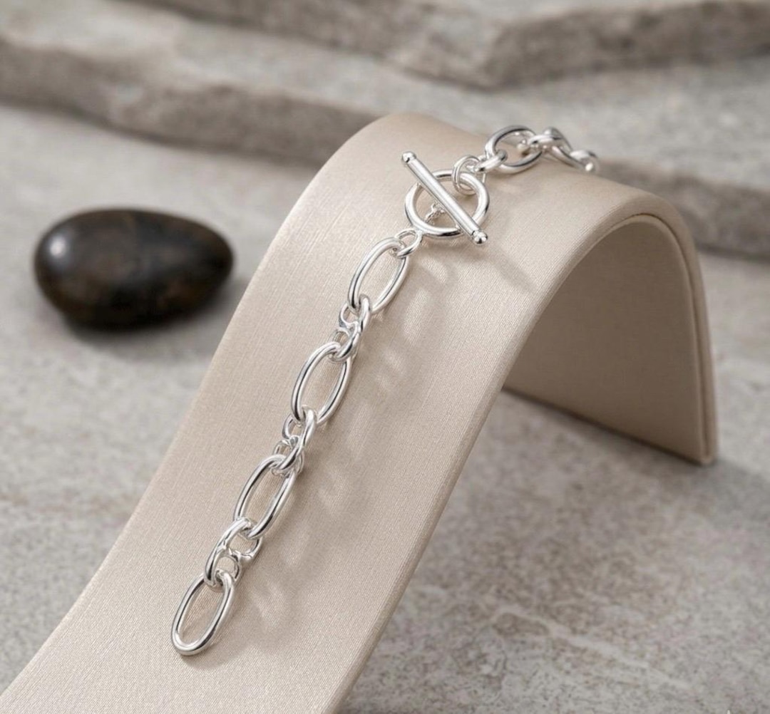 Solid Silver Oval Link Bracelet With a Modern T-bar Clasp