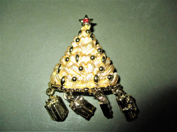 Danecraft Christmas Tree Brooch, Goldtone Holiday… - image 3