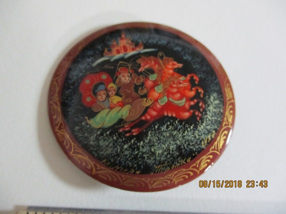 Russian Lacquer Brooch, Traditional Russian Art, S