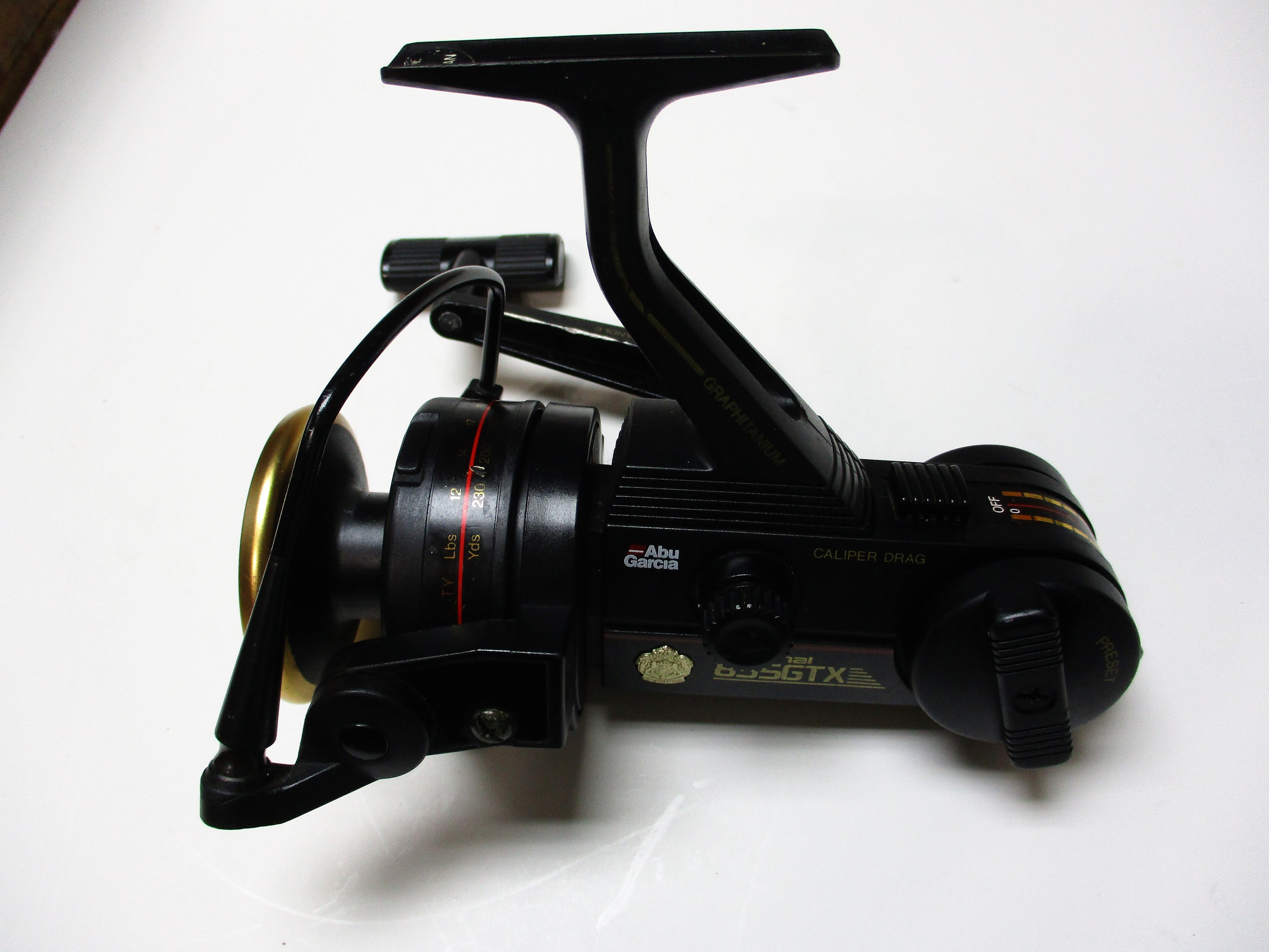 daiwa aird3000 spinning reel 23 Aird LT JT Custom Rods Review SPOOL+CAPACITY_specs007:PE 5/500m; 6/400m 280g Maximum drag force Break Strength:80 lb | 36.2 kg