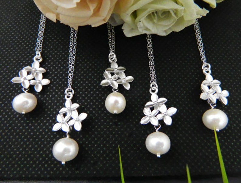 Bridesmaid Jewelry Bridesmaid Gift Set 5 Pearl Necklace Flower Girl Cherry Blossom Necklace Bridesmaid Necklace Wedding Jewelry