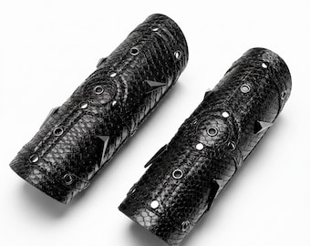Leather Bracers, Handmade Arm Guards ,LARP,Ren Fair,Viking Bracers, Cosplay