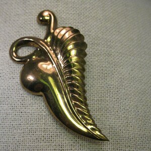 Vintage Art Deco Gold tone Brooch - Long Leaf - Tropical  2.75&quot; tall, 1.5&quot; wide