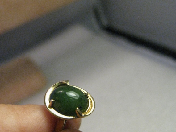 Vintage Ring, 14kt Yellow Gold & Cabochon Jade Ring, size 7.5, 3.75 grams (appx. 3 ctw)