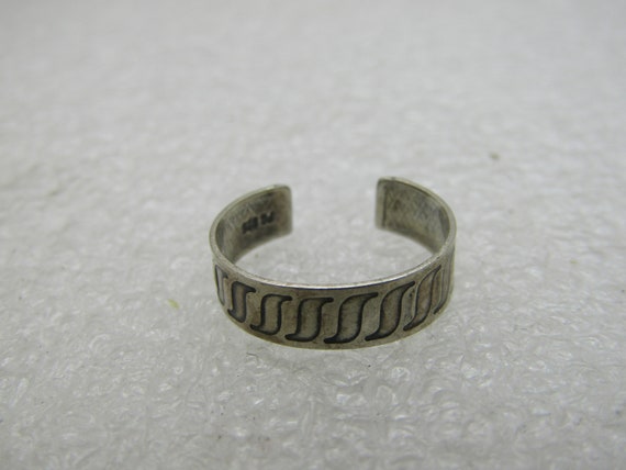 Vintage Sterling Silver Toe Ring, Adjusts. Sz 2.5 - 4