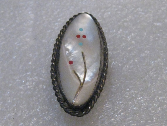 Vintage 1960's Sterling Silver Southwestern Mother-of-Pearl Floral Ring, size 5.5, 8.36 Gr., Long Ring