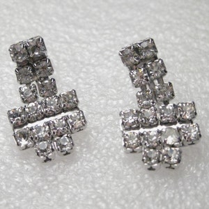 Vintage  Silver Tone Rhinestone  Dangle Screw  Back Earrings 6, horizontal rows, Art Deco Style