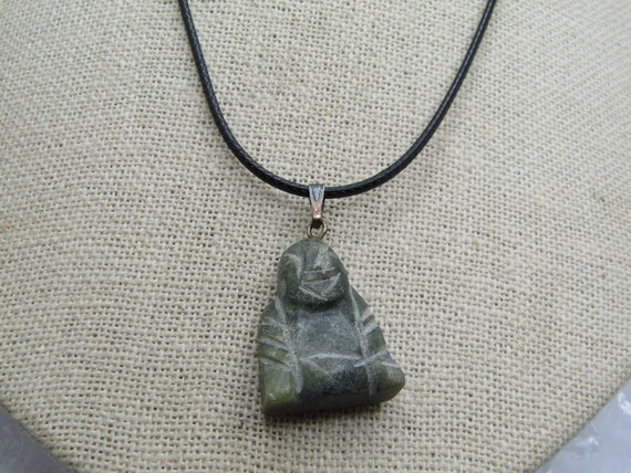 Vintage Green Agate Carved Buddah Necklace, 20".