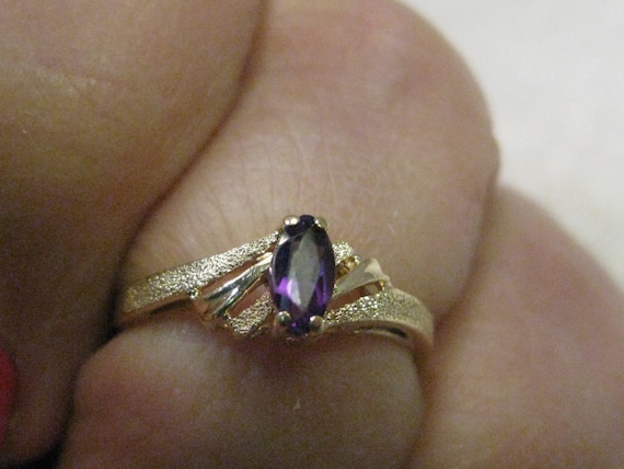 Vintage 14kt Gold Marquis Amethyst Ring, sz. 5.5, Signed ROR, 1.42 gr