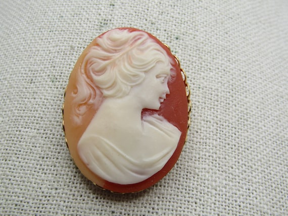 Vintage Cameo Brooch, 1960's,