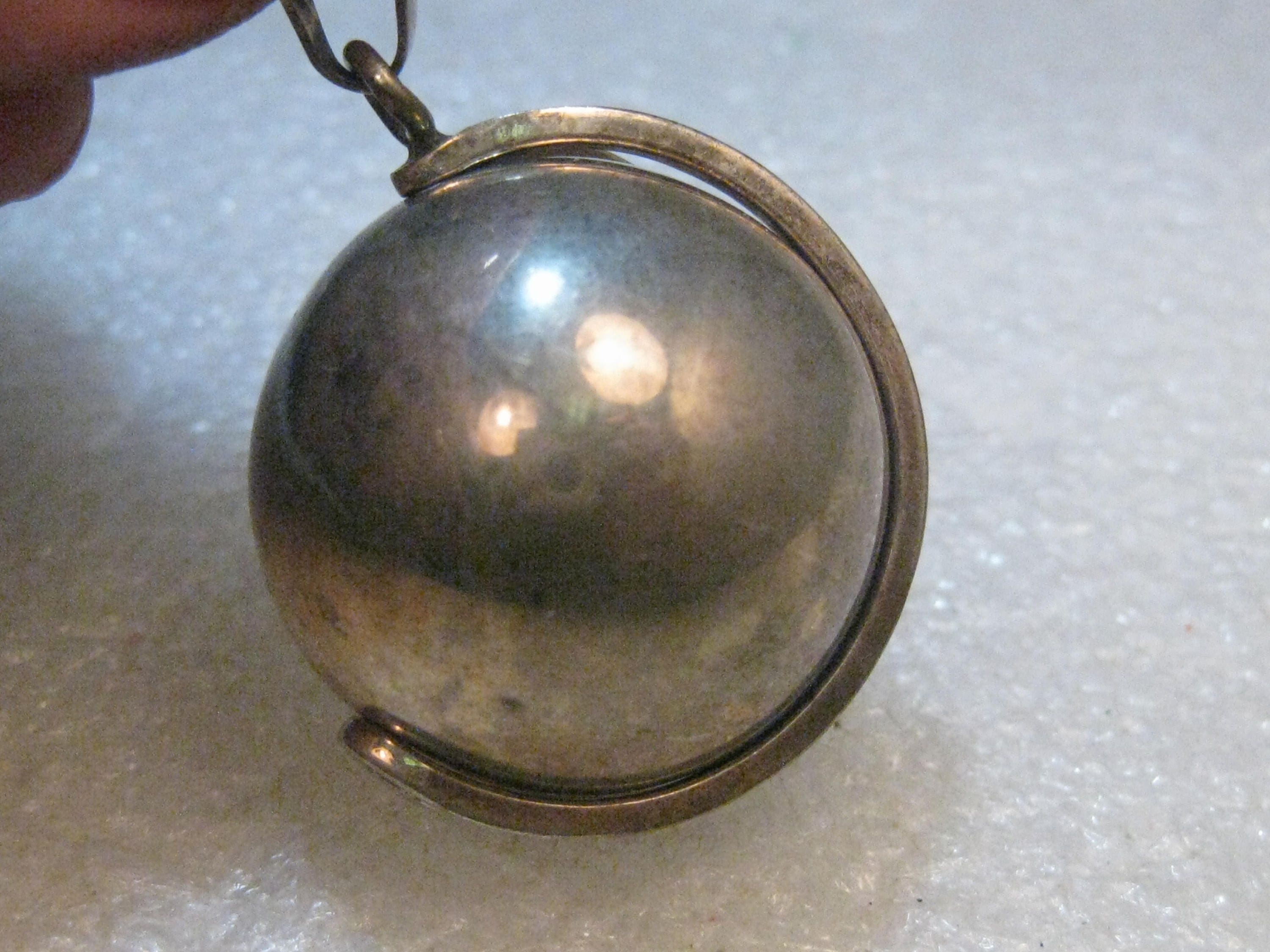 Vintage Silver Chime Ball/Orb. 28mm x 25mm plus bale, 18 grams, 1980's