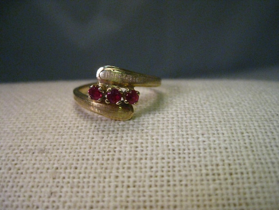 Vintage 14kt Gold Triple Ruby By-Pass/Wrapped  Ring, size 6.5