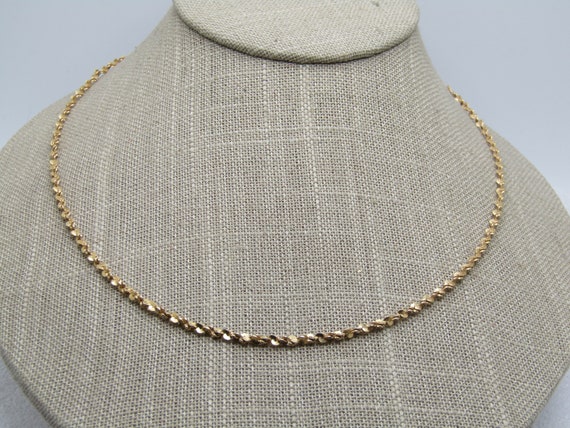 Vintage 14kt Twisted Serpentine Link Necklace, 18", appx. 2.2mm,  Solid chain, Round Box Clasp, Safety, 1970's-1980's