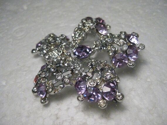 Vintage Lavender & Clear Rhinestone Spiral Brooch… - image 2