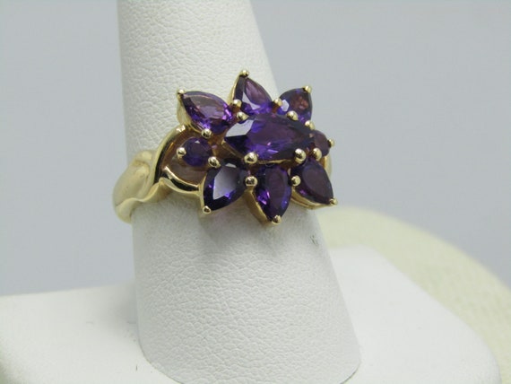14kt Amethyst Cluster Ring, Signed STS, 6.60 gr., Marquise/Pear/Round, 2 TCW, Sz. 10