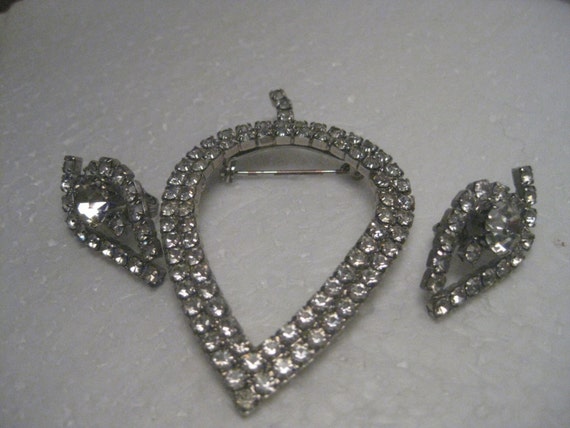 Vintage Art Deco All Clear Rhinestone Double Row Leaf Brooch & Matching Clip Earrings - Clean and Bright