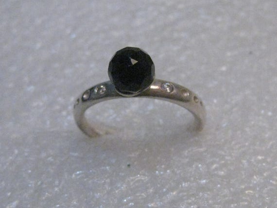 Sterling Silver Black Stone Ring, signed Spinning, SX and .925, size 6, 3.21 gr.