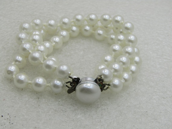 Vintage Triple Strand Faux Pearl Bracelet, Hong Kong, 7.5"