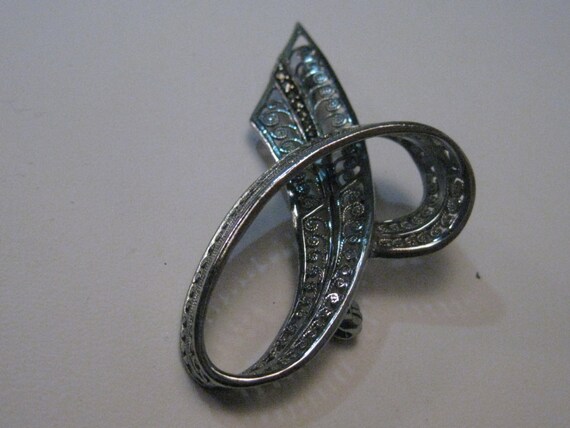 Vintage Silver Filigree Marcasite Looped Brooch, … - image 4