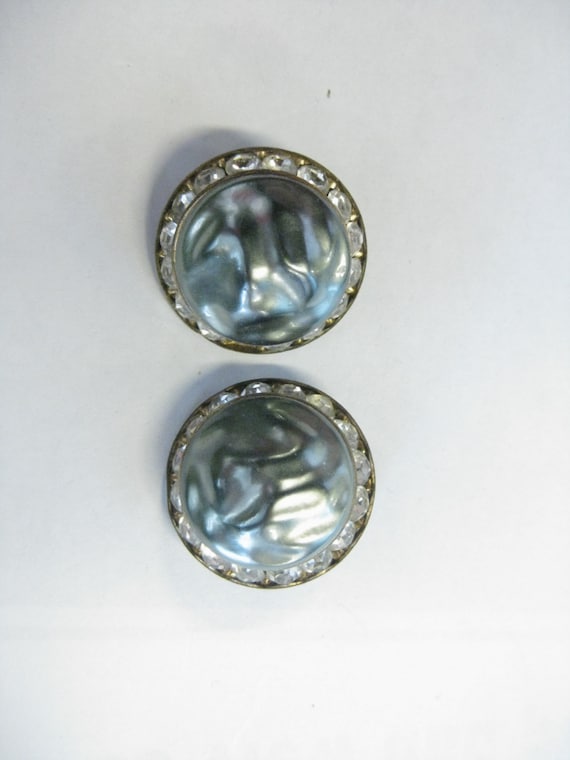 Vintage 1940's/50's Pearly Gunmetal Textured Domed Earrings with Rhinestone Channel-Set Base, Clip Earrings, GOldtone