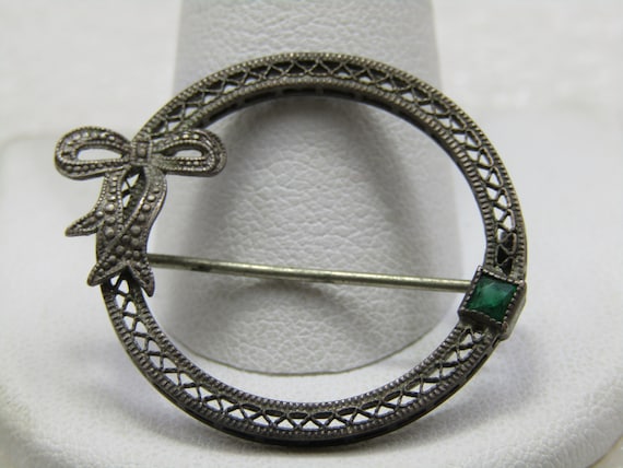 Vintage Sterling Filigree Bow Circle Brooch, Green Stone, 1-1/8", Age is appx. 1930's-1940's