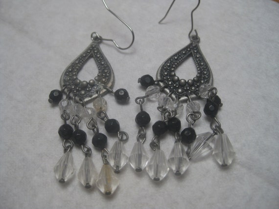 Vintage 1970's Silvertone (Pewter-toned) Gypsy Clear & Black Dangle Beaded Chandelier Pierced Earrings