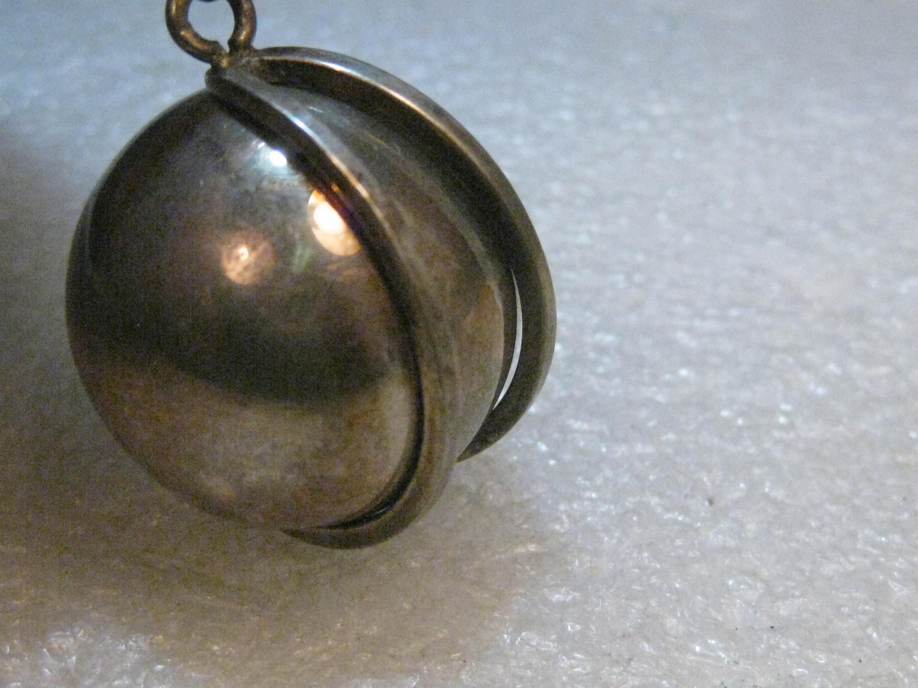 Vintage Silver Chime Ball/Orb. 28mm x 25mm plus bale, 18 grams, 1980's