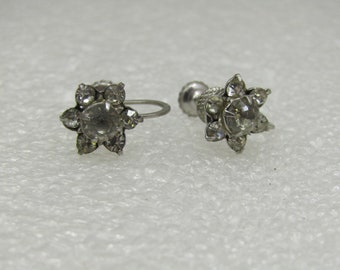 Vintage Floral Rhinestone Stud Earrings, Screw Back, 1940's.