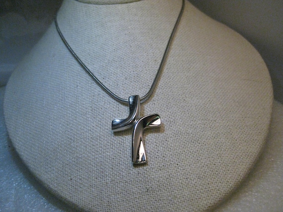 Vintage Trifari Modern Cross Choker/Necklace, 1960's-1970's, 15.5" Serpentine 2mm Chain