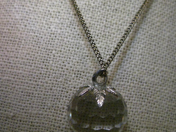 Vintage 10kt White Gold Capped Crystal Strawberry 1" Pendant